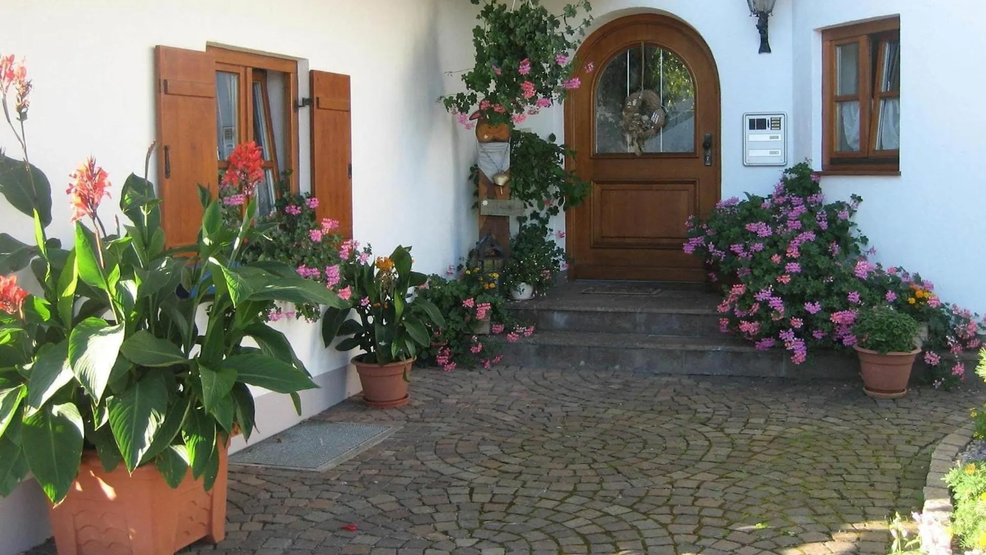 Apartment In The Allg U With View Of The Bavarian Alps 베른보이렌