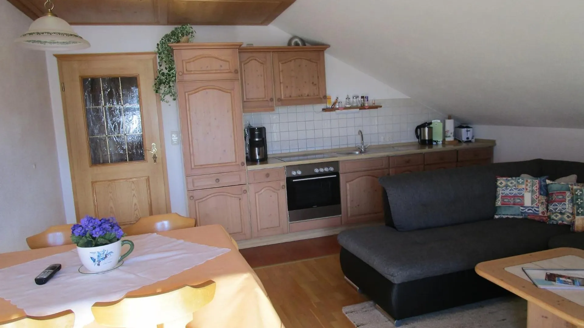 Apartment In The Allg U With View Of The Bavarian Alps 베른보이렌 0*,  독일